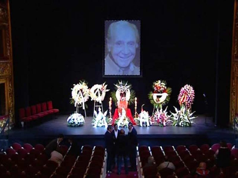 Numerosas muestras de cariño en la capilla ardiente de Manuel Alexandr