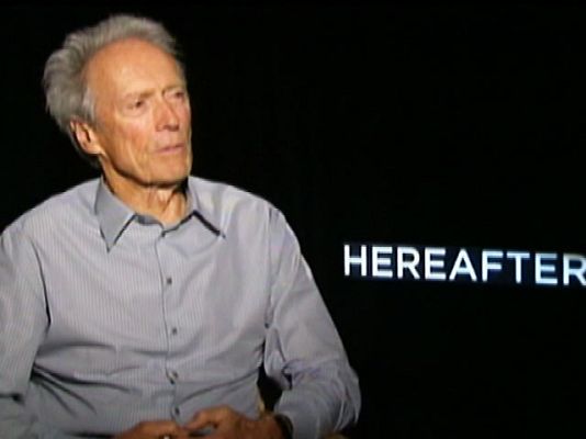  - Eastwood presenta 'El más allá'
