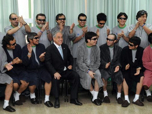 Telediario 1 - Telediario en 4' - 14/10/10