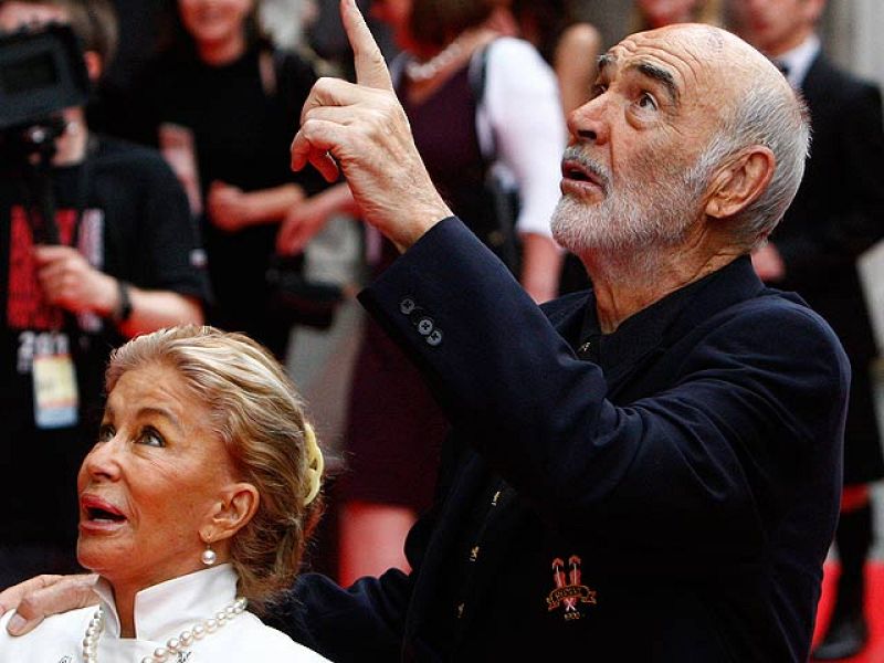 Sean Connery y su mujer, citados a declarar  en Marbella por el caso 'Goldfinger' | Ver