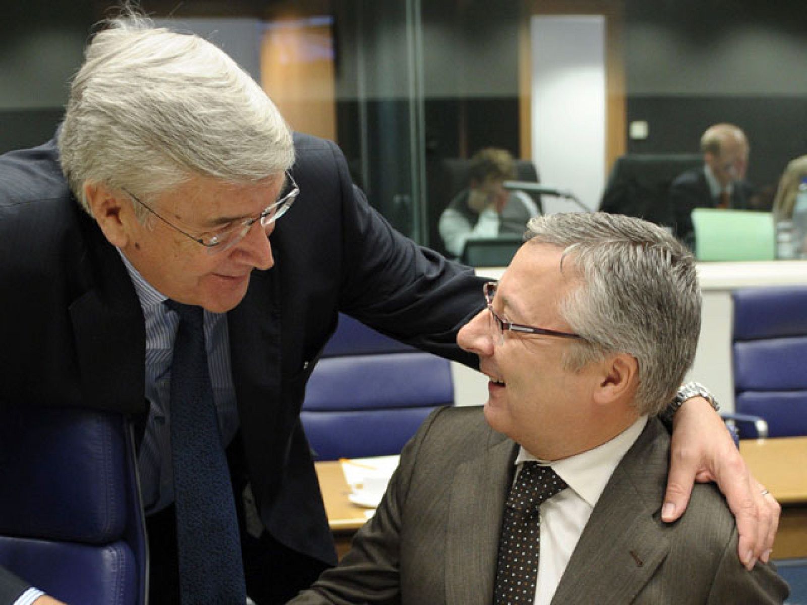 Los ministros de Transportes de la UE acuerdan implantar una tasa por contaminación | Ver