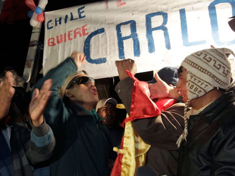 Chile nombra a los mineros de San José Héroes del Bicentenario de la Independencia | Ver