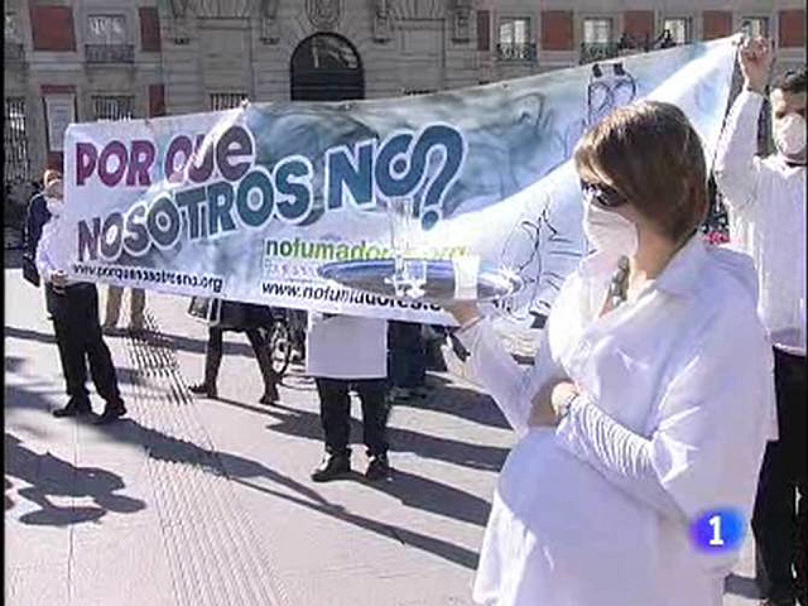 Flash mobs o actuaciones callejeras, organizadas por un colectivo antitabaco