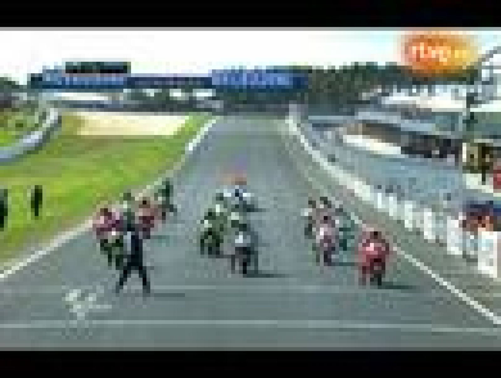 Carrera íntegra de MotoGP disputada en el Gran Premio de Australia.