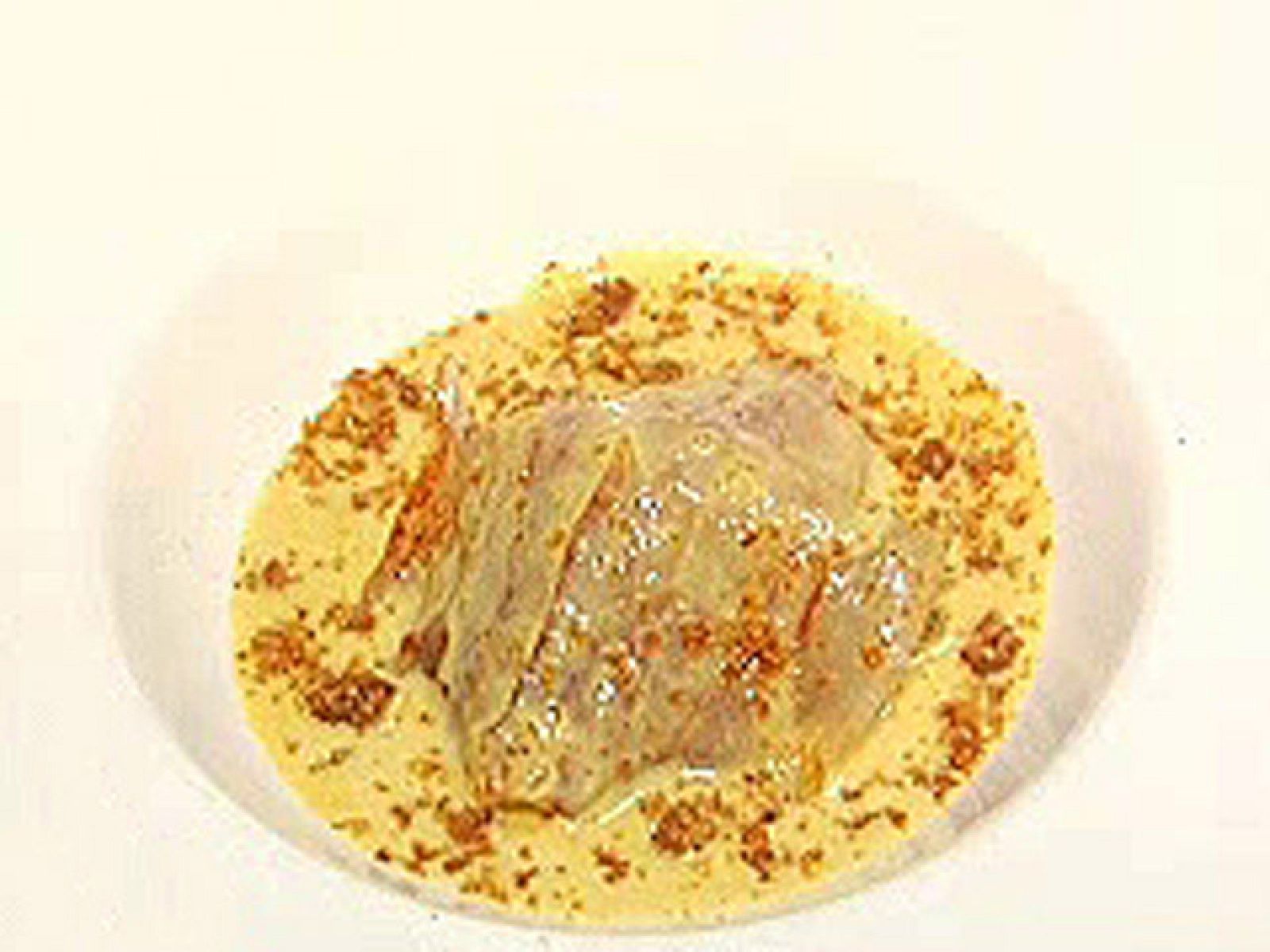 Pollo de corral en pepitoria