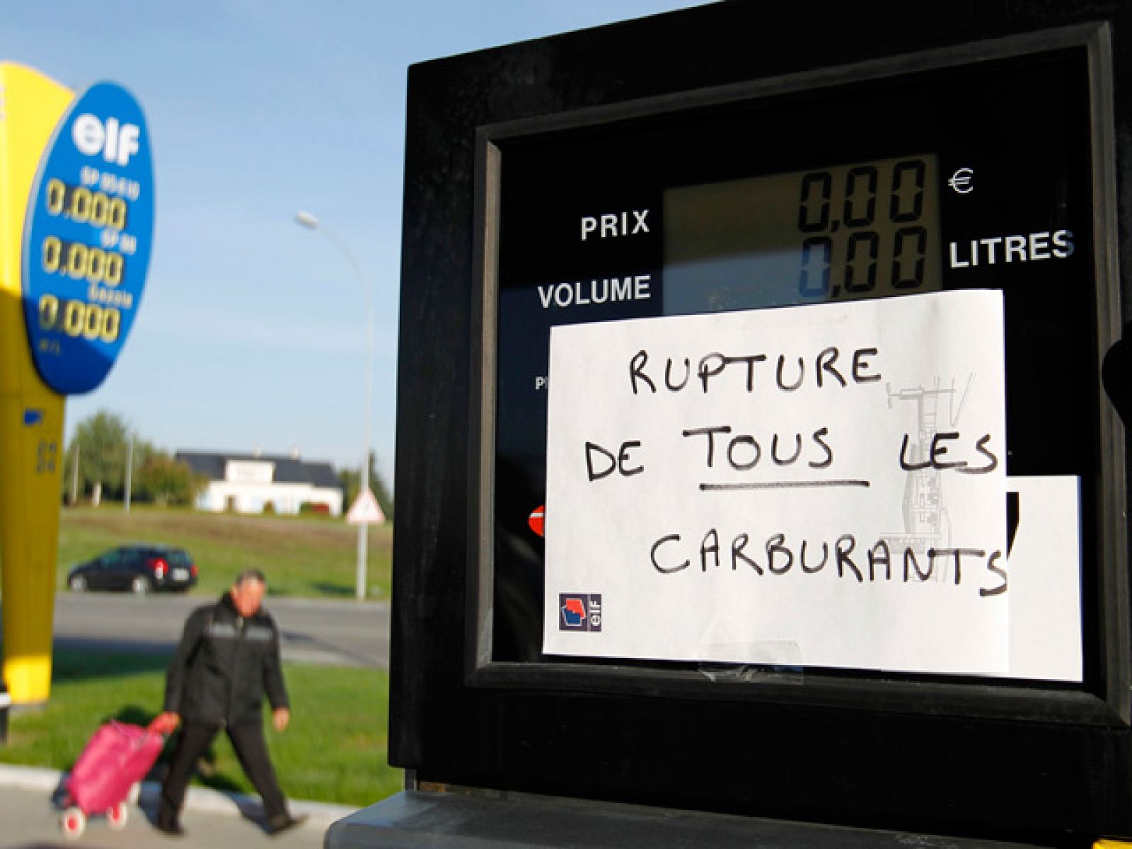 Los camioneros se unen a las protestas en Francia | Ver