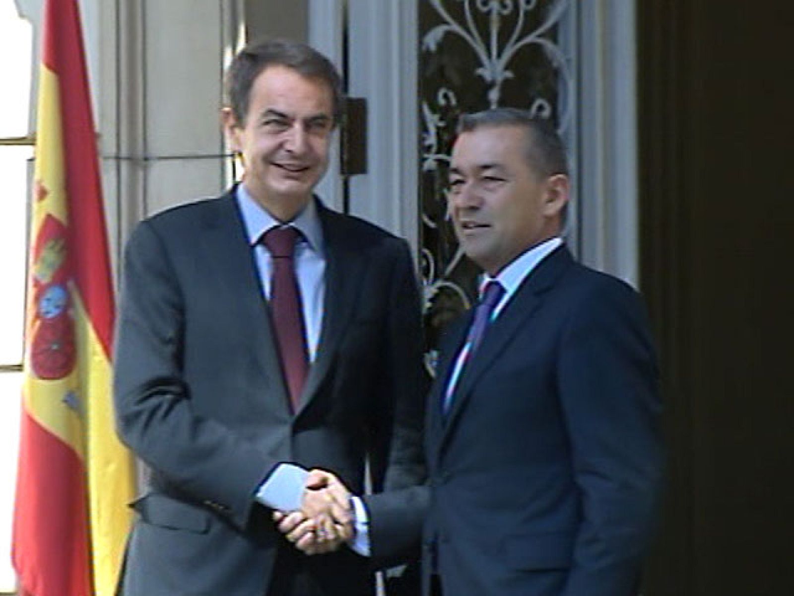 Telediario 1 en cuatro minutos (18/10/10)