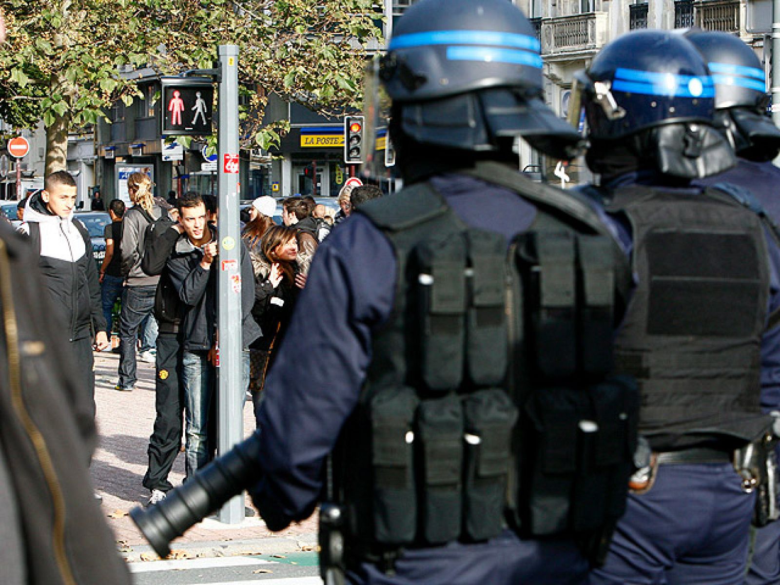 Los camioneros franceses se suman al bloqueo y ya hay 1.500 gasolineras sin suministro