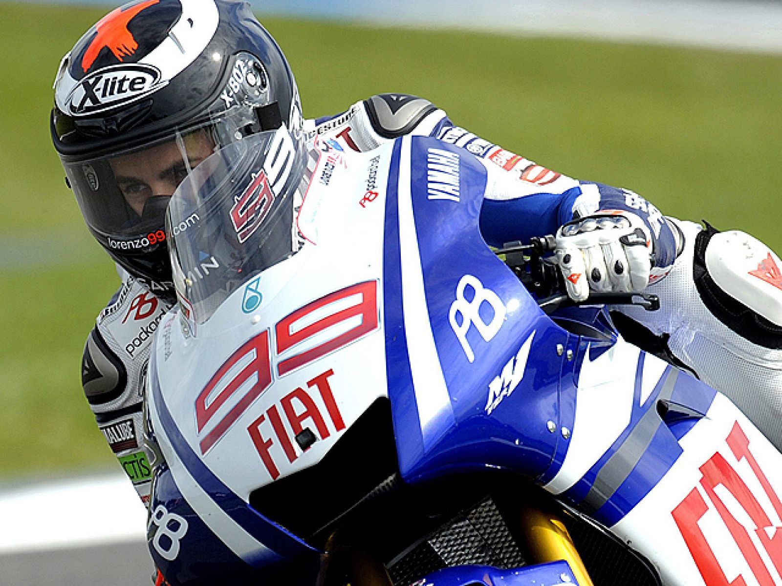 Jorge Lorenzo y Toni Elías están deseando llegar a España para celebrar sus títulos con los suyos, después de la gira asiática.