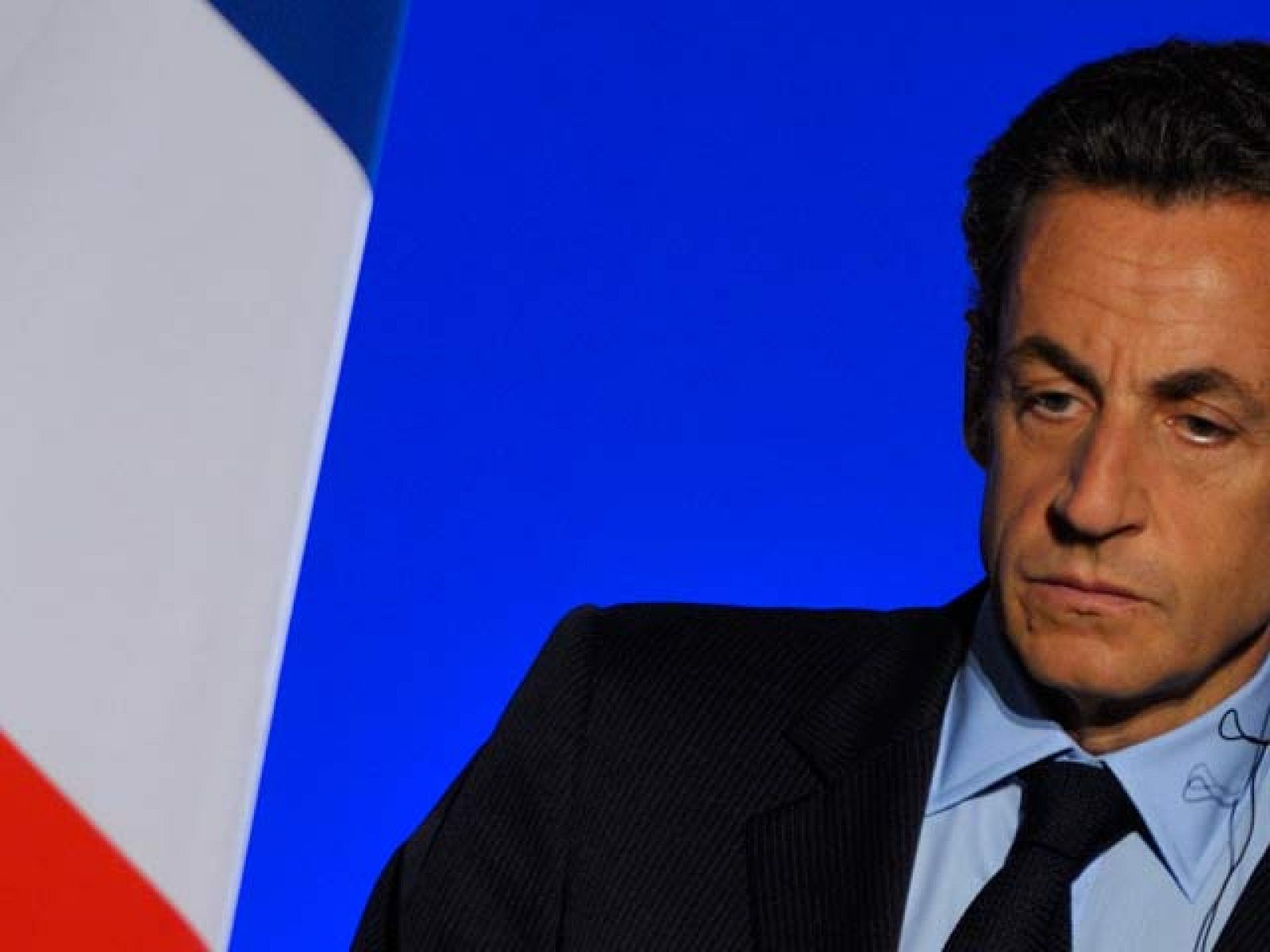 El presidente francés, Nicolás Sarkozy, ha anunciado que actuará contra los bloqueos en las refinerías para que todo el que quiera ir a trabajar tenga carburante.
