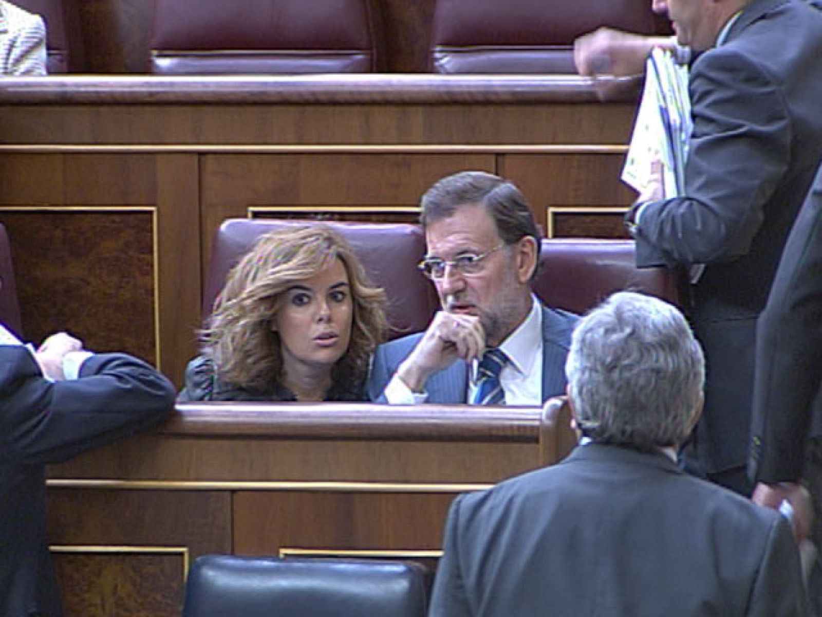 El PP califica los presupuestos de "ruina" y la izquierda critica el anuncio de nuevos recortes