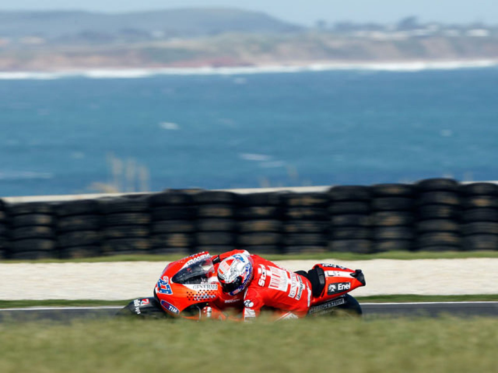 El vigésimo octavo 'Paddock GP' repasa el Gran Premio de Australia, y recuerda las victorias de Stoner, De Angelis y Márquez.
