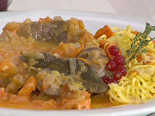 RTVE Cocina - Ossobuco guisado con pasta salteada