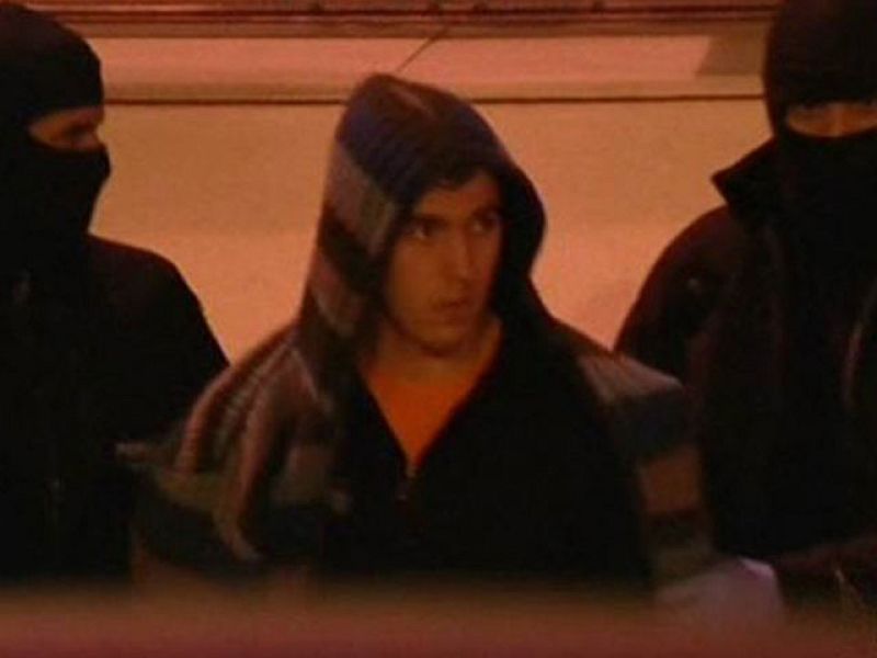 La Policía detiene a varios dirigentes de Segi, la rama juvenil de ETA | Ver