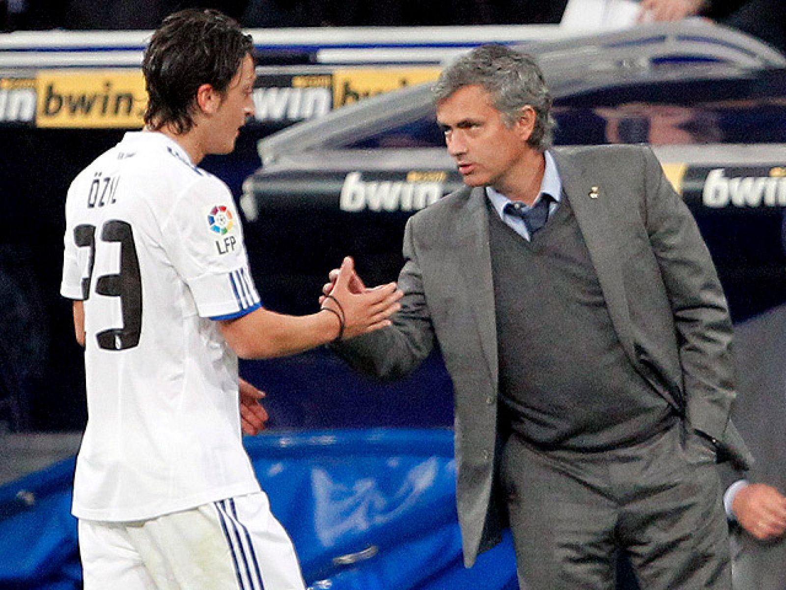 El Madrid y sobre todo Mourinho no baja nunca la guardia. Nada más derrotar por 6-1 al Racing de Santander, el portugués explicó que en Copa no se va a repetir lo del año pasado en Alcorcón.