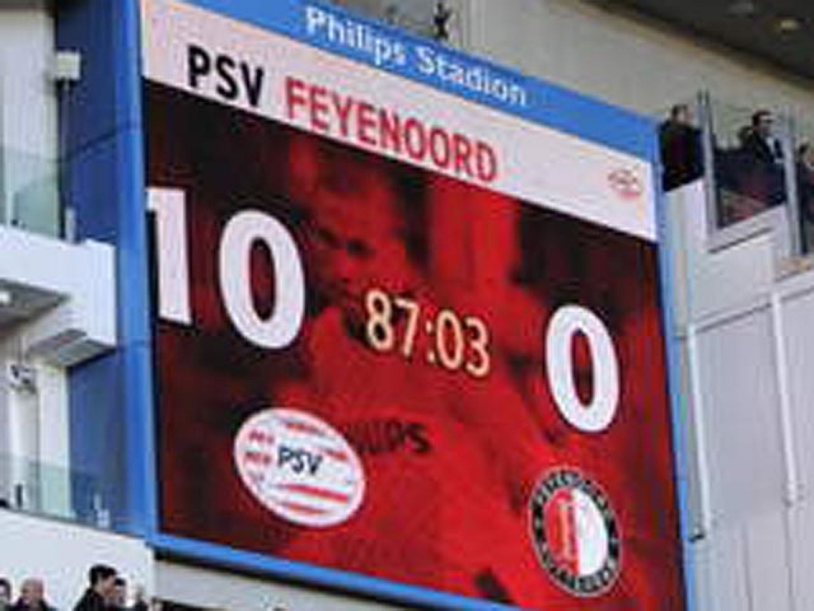 10 - 0 le marcó el PSV al Feyenoord en la competición holandesa.
