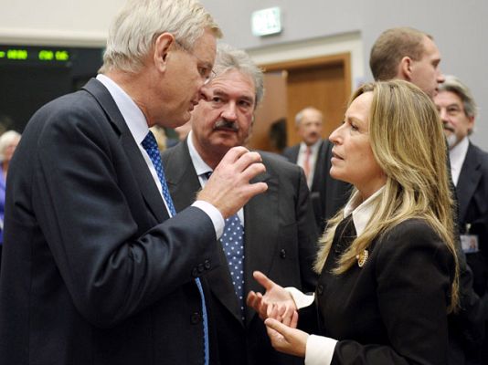 Telediario 1 - Telediario en 4' - 25/10/10