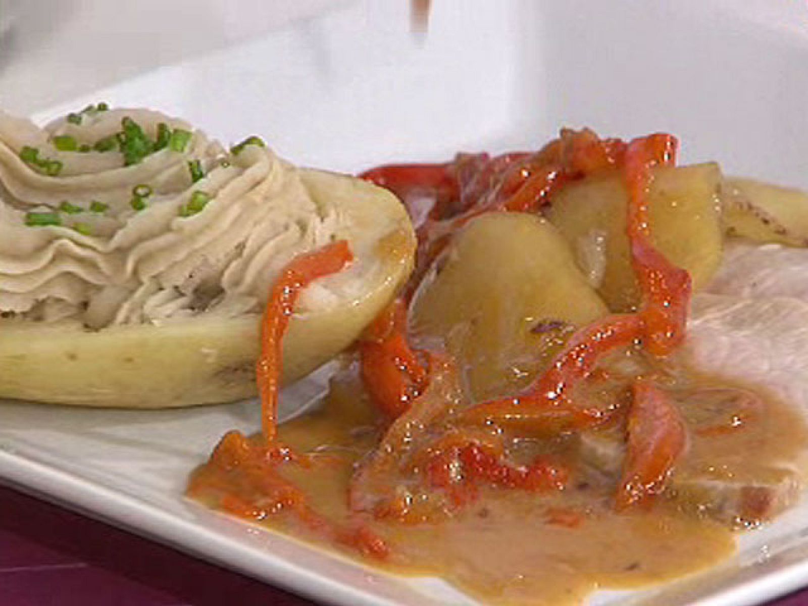 Saber cocinar - Lomo asado con castañas - RTVE Cocina | Ver