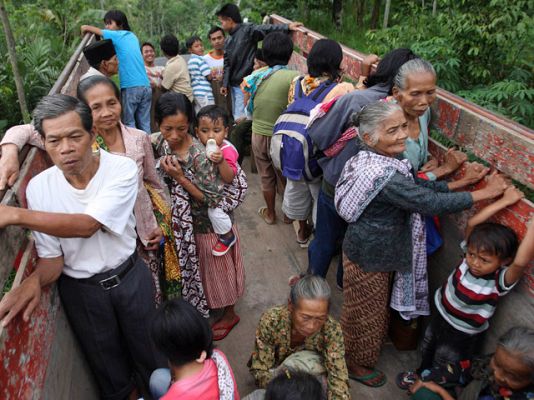  - Maremoto en Indonesia