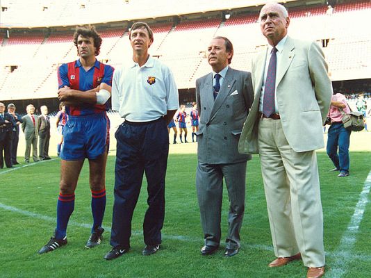  - La dimisión de Núñez