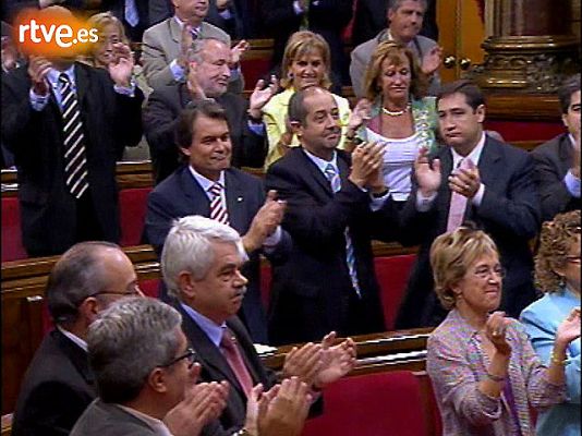  - El Parlament aprueba el Estatut
