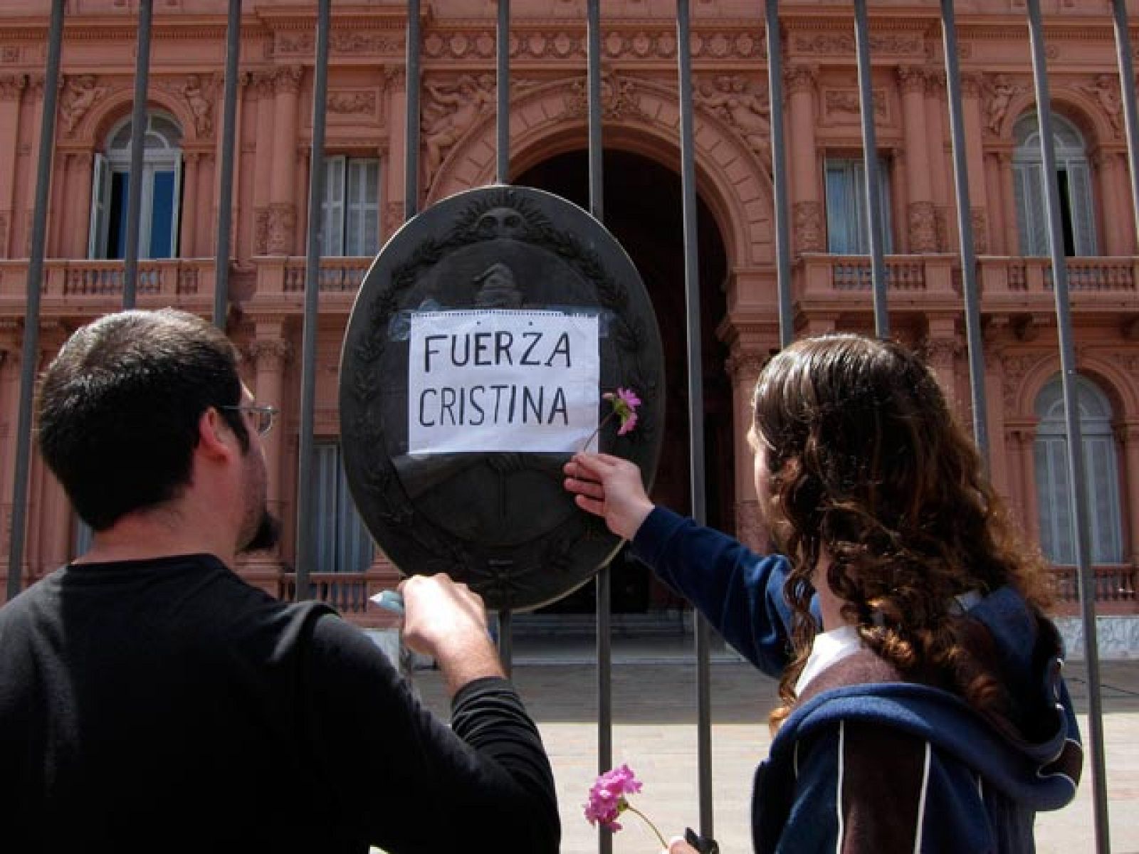 Conmoción por la muerte de Néstor Kirchner | Ver