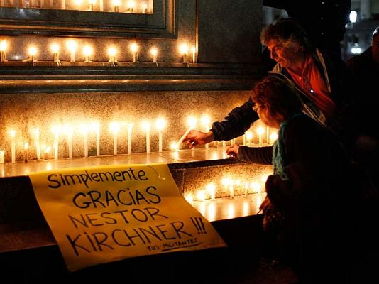 Telediario 1 - Telediario en 4' - 28/10/10