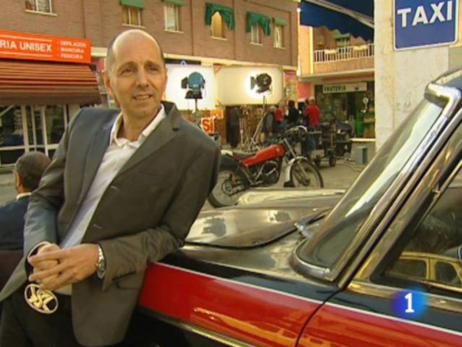 Cuéntame - Sintonía de 'Cuéntame cómo pasó' de Alejo Stivel - Cuéntame cómo pasó | Ver