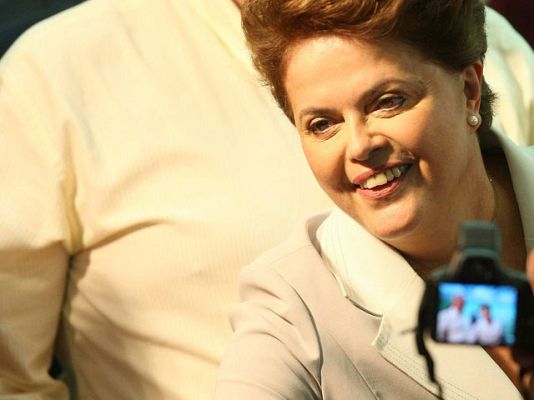 Telediario 1 - Telediario en 4' - 01/11/10