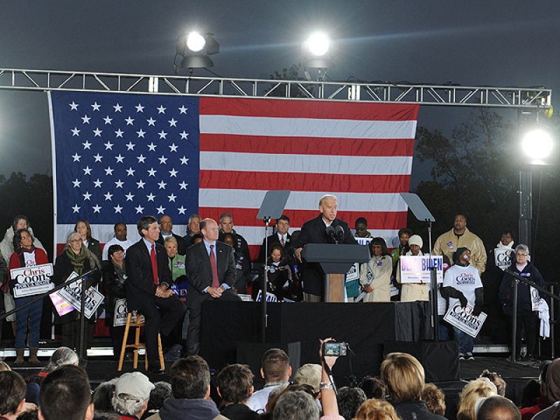 Telediario matinal en cuatro minutos - 02/11/10