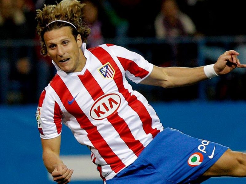 Forlán da el susto | Ver