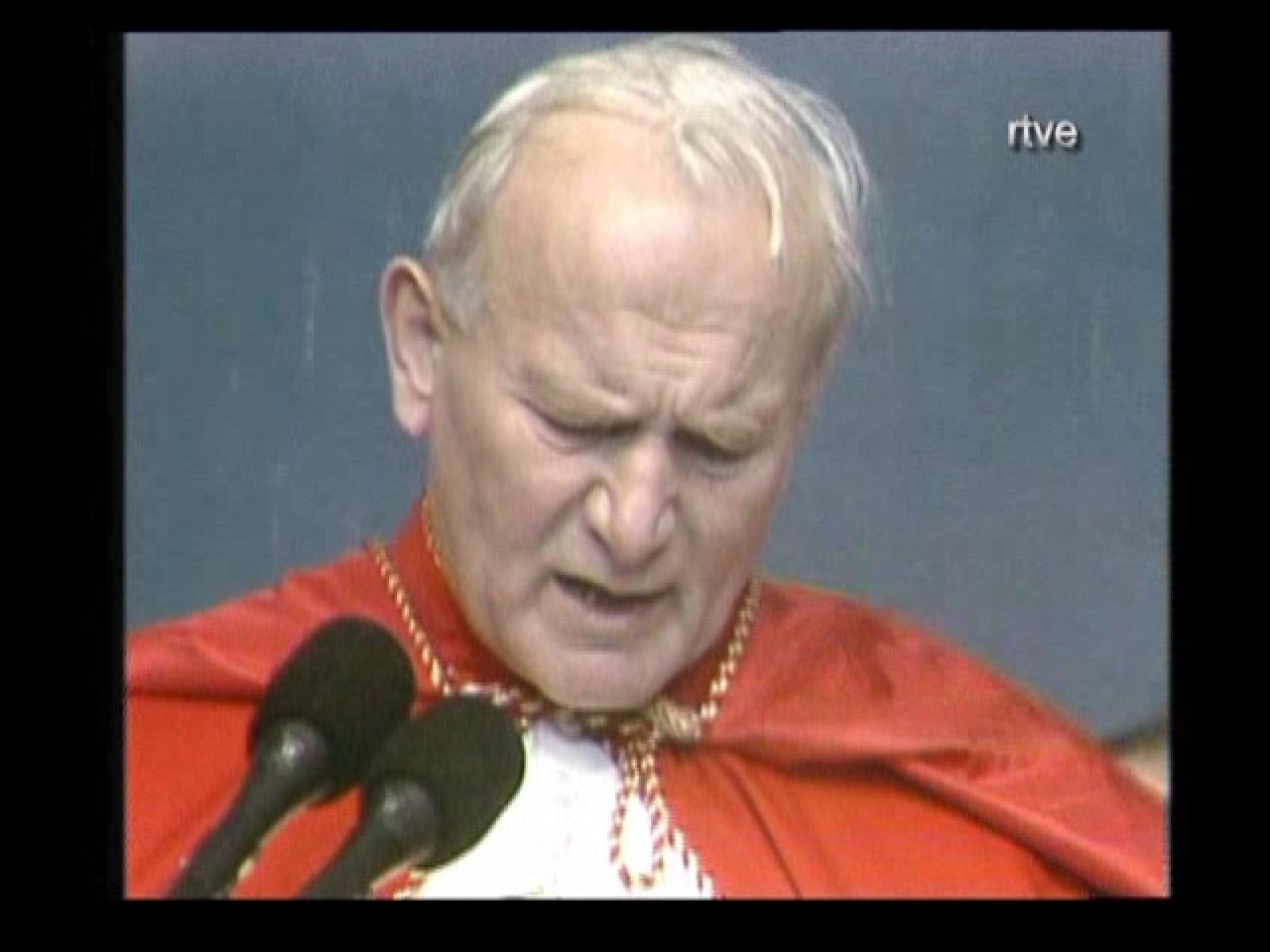 Juan Pablo II, arriba a Montserrat