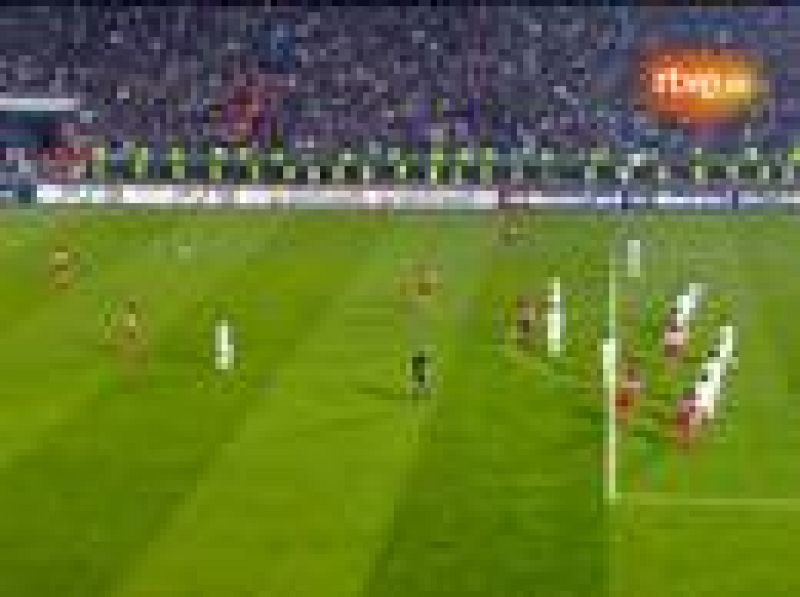 El Arsenal fue el único equipo con posibilidades de conseguir la clasificación en esta jornada que no pudo sellar el pase a octavos, ya que cayó en Ucrania ante el Shakhtar. Todo parecía indicar que los de Arsene Wenger iban a conseguir  dicho objeti