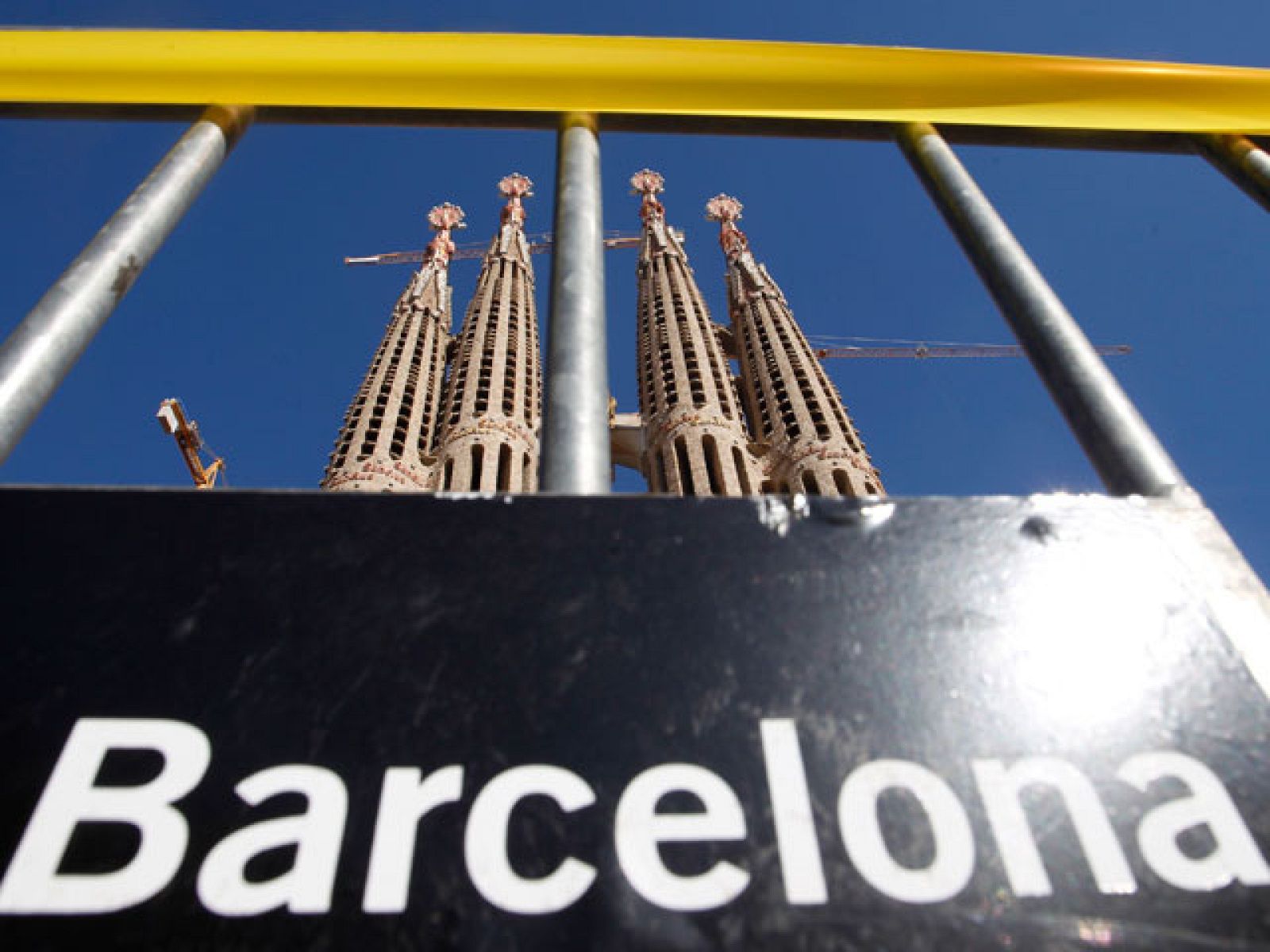 Despliegue policial en Barcelona para la visita del Papa | Ver