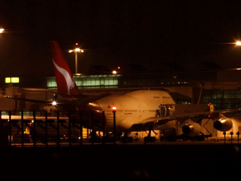 Otro avión de Quantas aterriza de emergencia en Singapur | Ver