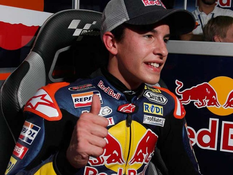 El piloto catalán Marc Márquez ha logrado la 'pole' de 125cc en el GP de la Comunitat Valenciana. Su rival en la lucha por el título, Nico Terol, saldrá desde la segunda plaza.