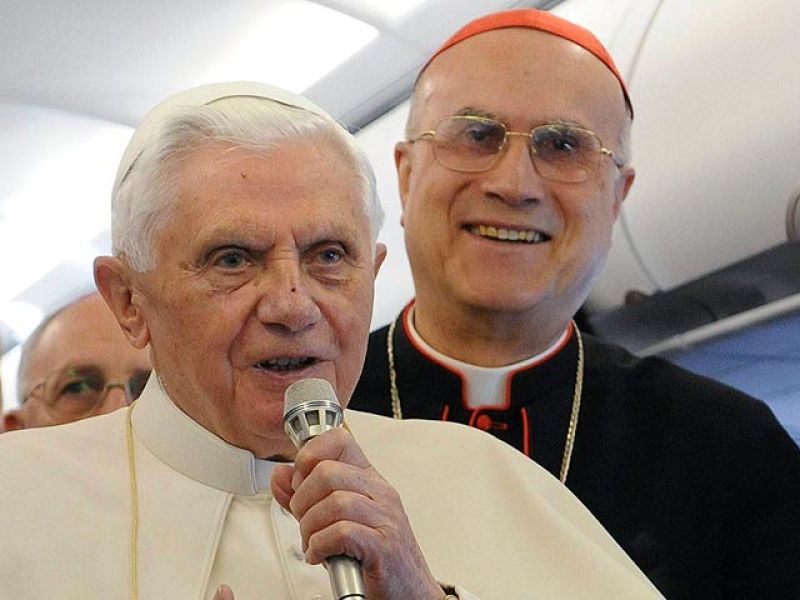 El Papa llama a un "encuentro entre la fe y el laicismo y no a una confrontación"