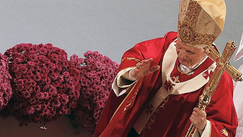 Informe Semanal: Benedicto XVI y las biblias de piedra