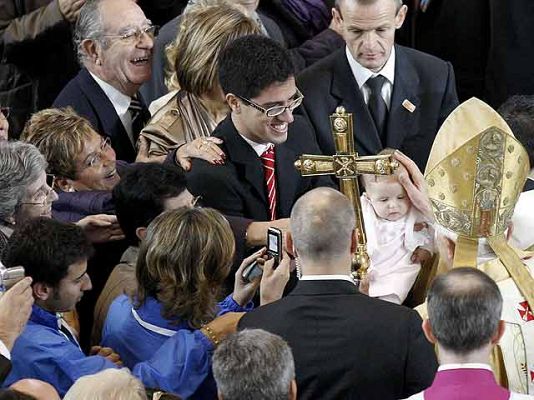  - El Papa, por la familia tradicional