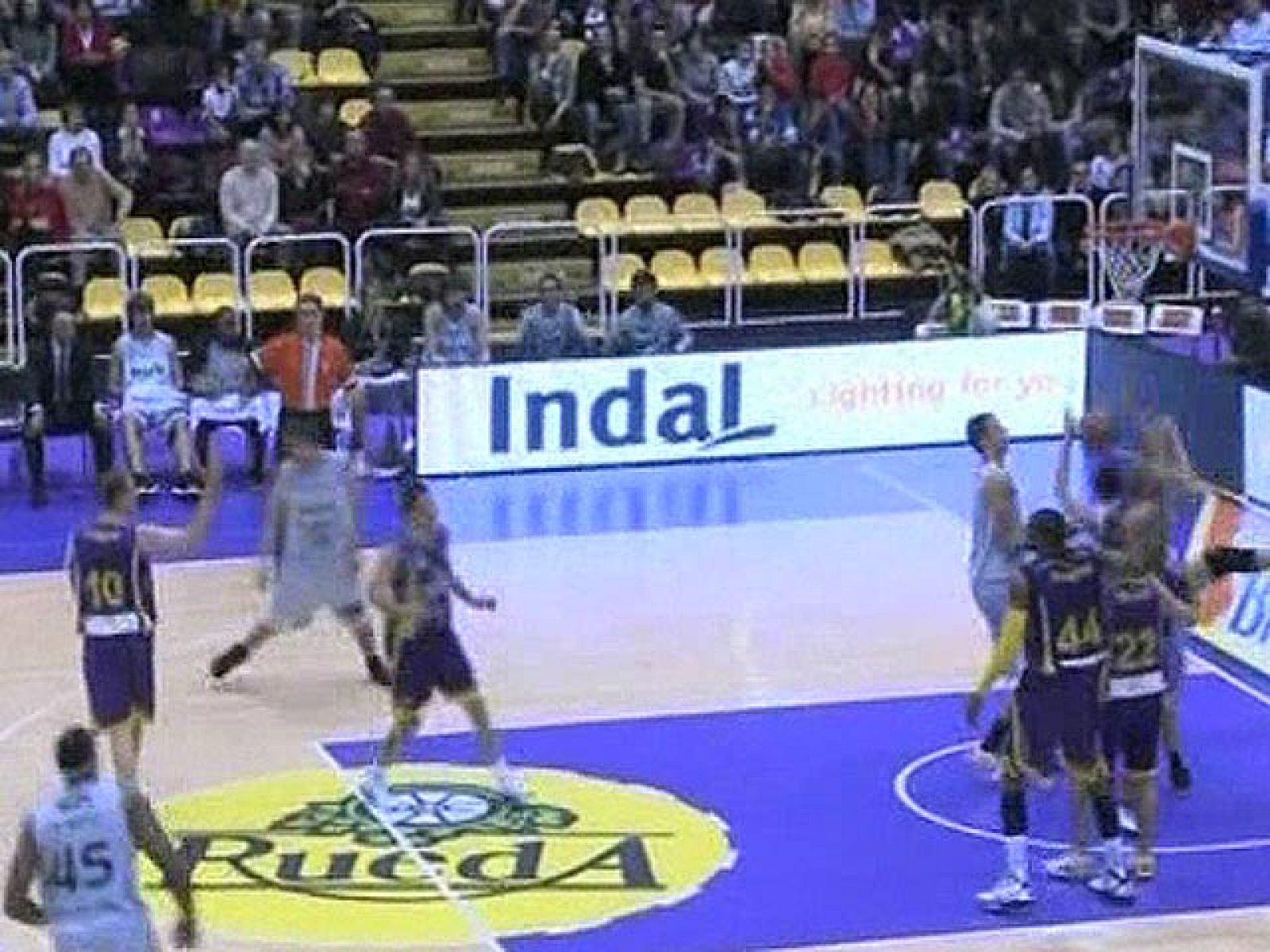 Repaso del Blancos de Rueda al DKV - Baloncesto en RTVE | Ver