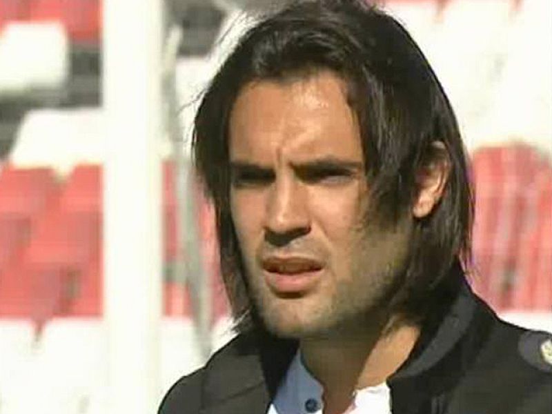 El jugador del Sevilla Sergio Sánchez, que tuvo que retirarse temporalmente por un problema cardiaco, está a punto de volver a los terrenos de juego después de haberse sometido a una operación complicada.