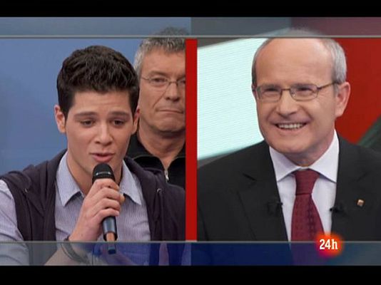  - Un joven si-si cuestiona las ayudas a los ni-ni de Montilla