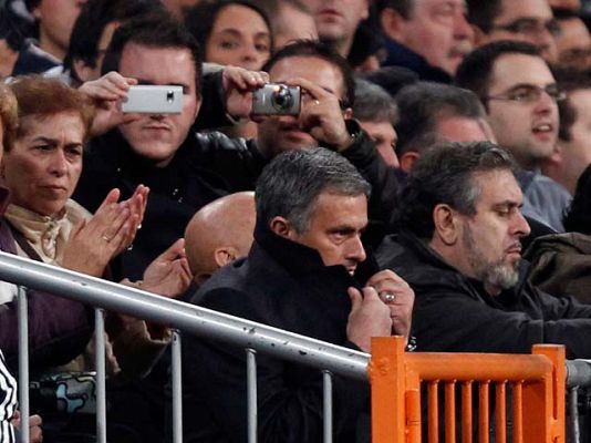  - Mourinho, a la grada dos partidos