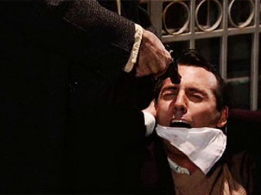 Amar en tiempos revueltos - Carreño agrede a Richi