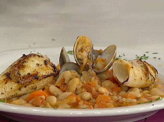 RTVE Cocina - Judías blancas con chipirones