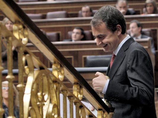 Telediario 1 - Telediario en 4' - 18/11/10