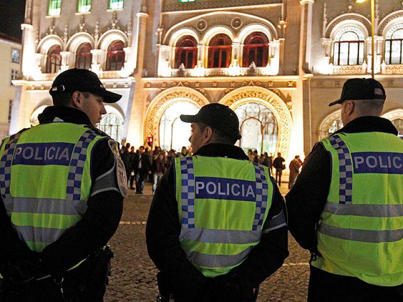 La OTAN preparará su reorganización en una Lisboa tomada por la policía | Ver