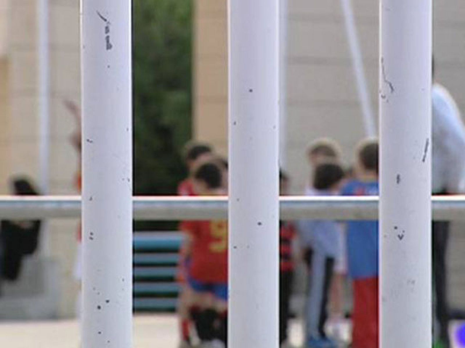 15.000 niños cada año son acogidos en centros para menores en España | Ver