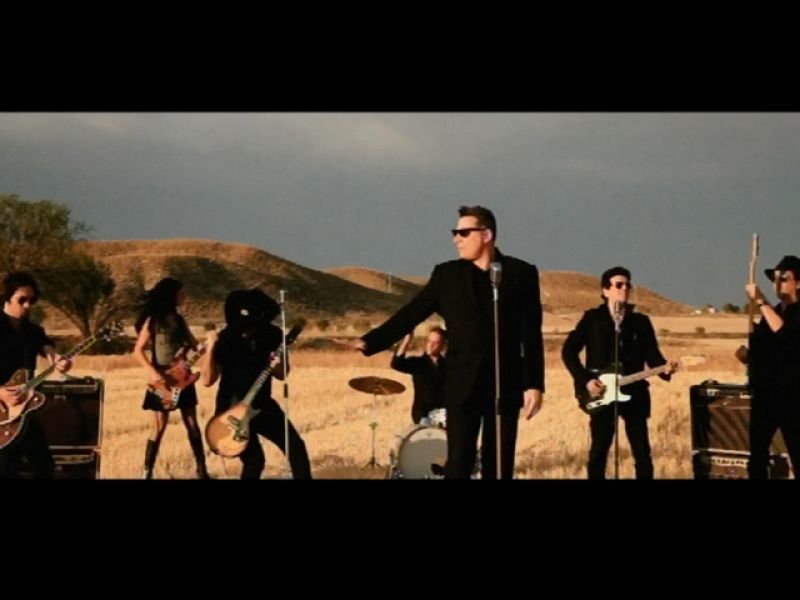 Loquillo esta de gira celebrando sus 30 años en la música