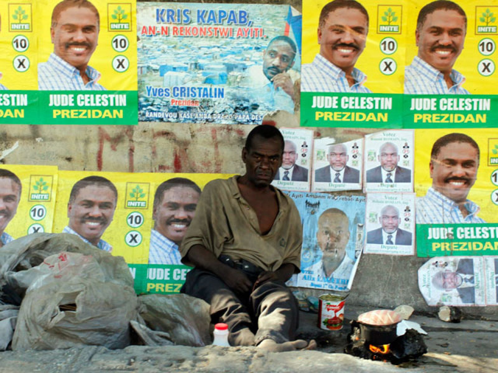 Recta final para las elecciones en un Haití asediado por el cólera